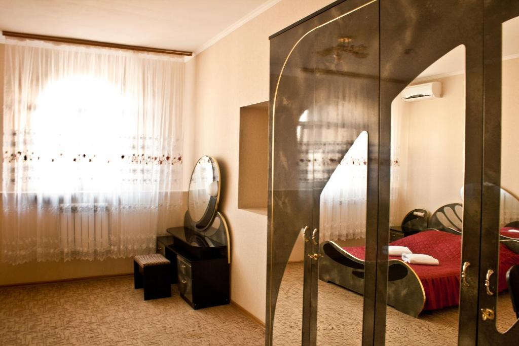 Delta Hotel Kyiv Room photo