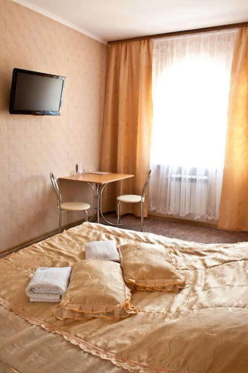 Delta Hotel Kyiv Exterior photo